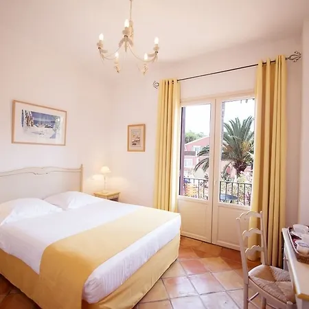 Otel La Bastide Du Port - De Charme 4*