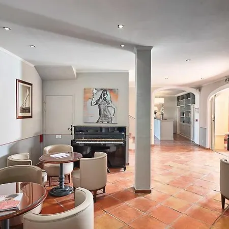 La Bastide Du Port - De Charme Hotel Saint-Tropez